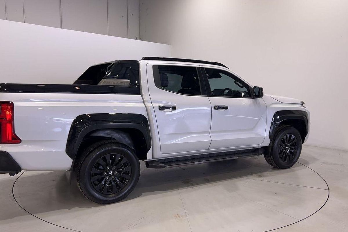 2024 Mitsubishi Triton GSR MV 4X4
