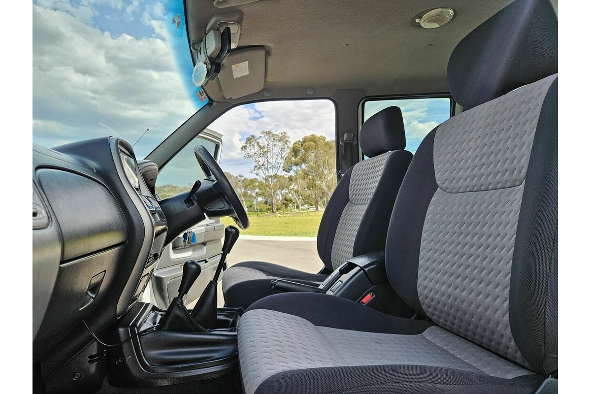 2012 Nissan Navara ST-R D22 4X4