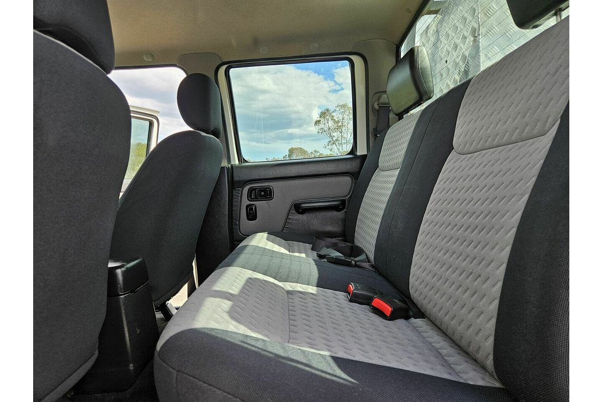 2012 Nissan Navara ST-R D22 4X4