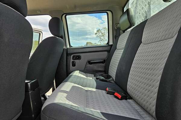 2012 Nissan Navara ST-R D22 4X4