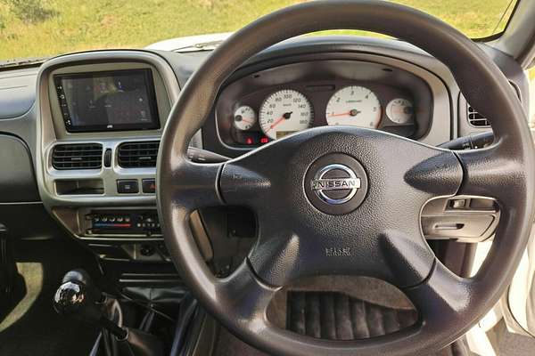 2012 Nissan Navara ST-R D22 4X4
