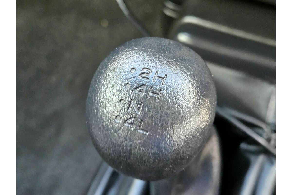 2012 Nissan Navara ST-R D22 4X4