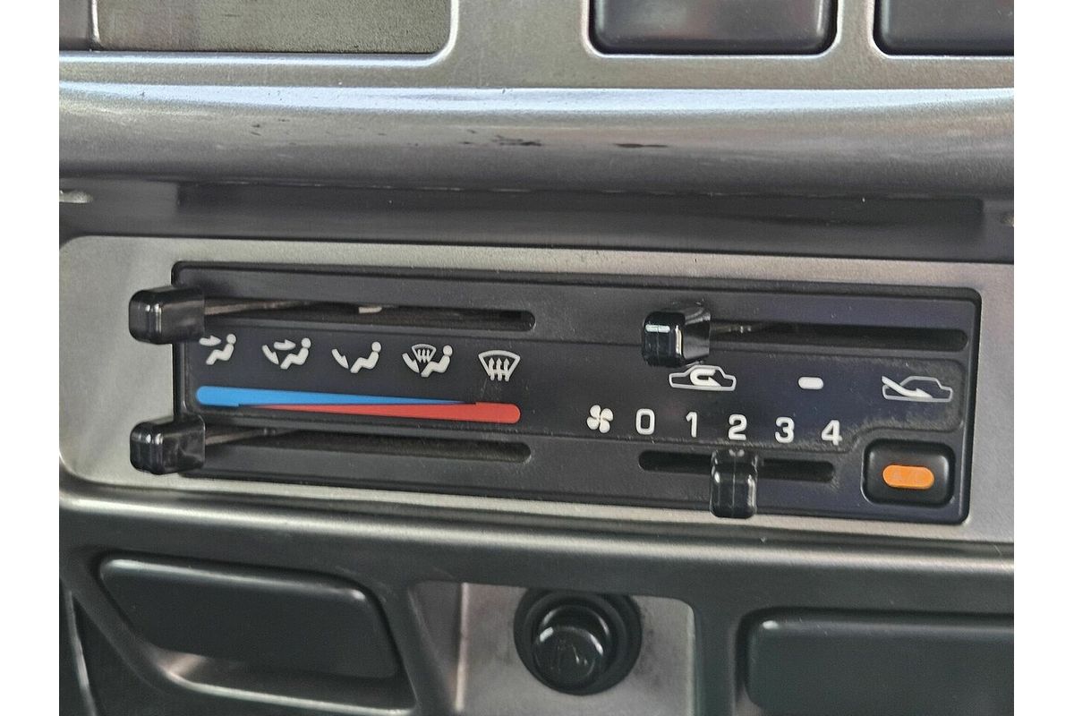 2012 Nissan Navara ST-R D22 4X4