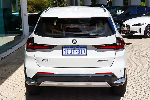 2025 BMW X1 sDrive18i U11