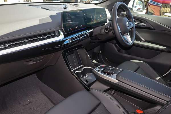 2025 BMW X1 sDrive18i U11