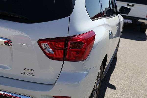 2020 Nissan Pathfinder ST-L R52 Series III