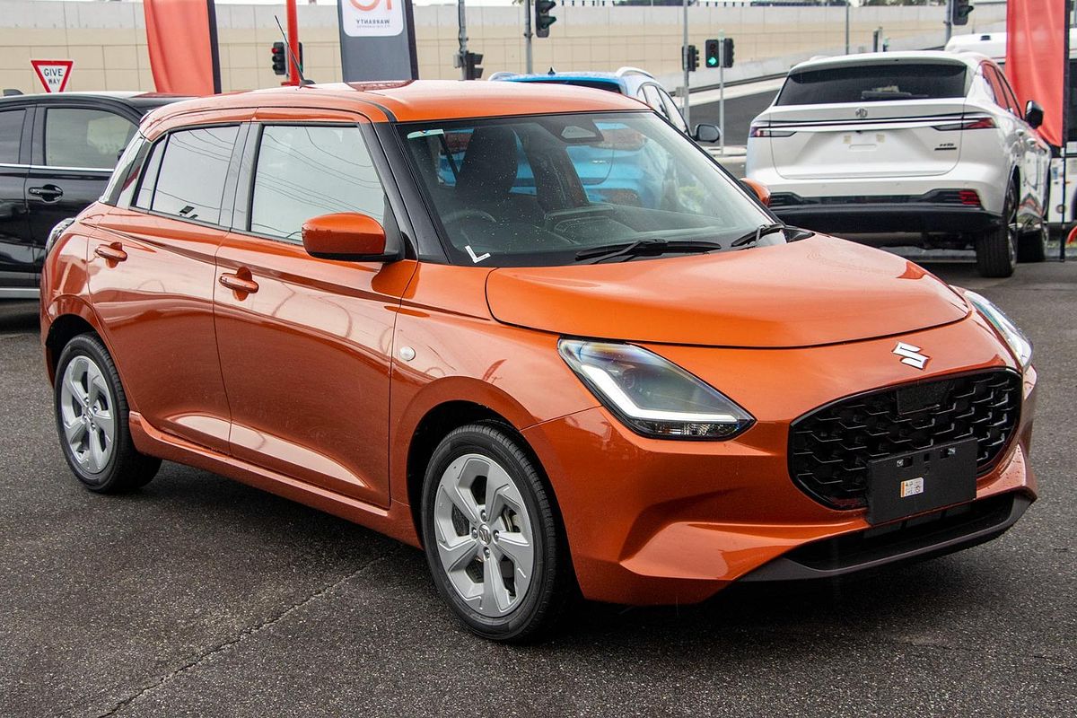 2024 Suzuki Swift Hybrid Plus UZ