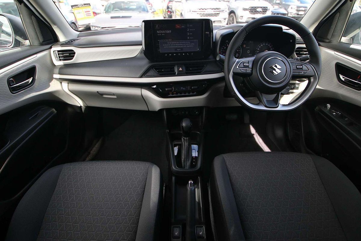 2024 Suzuki Swift Hybrid Plus UZ