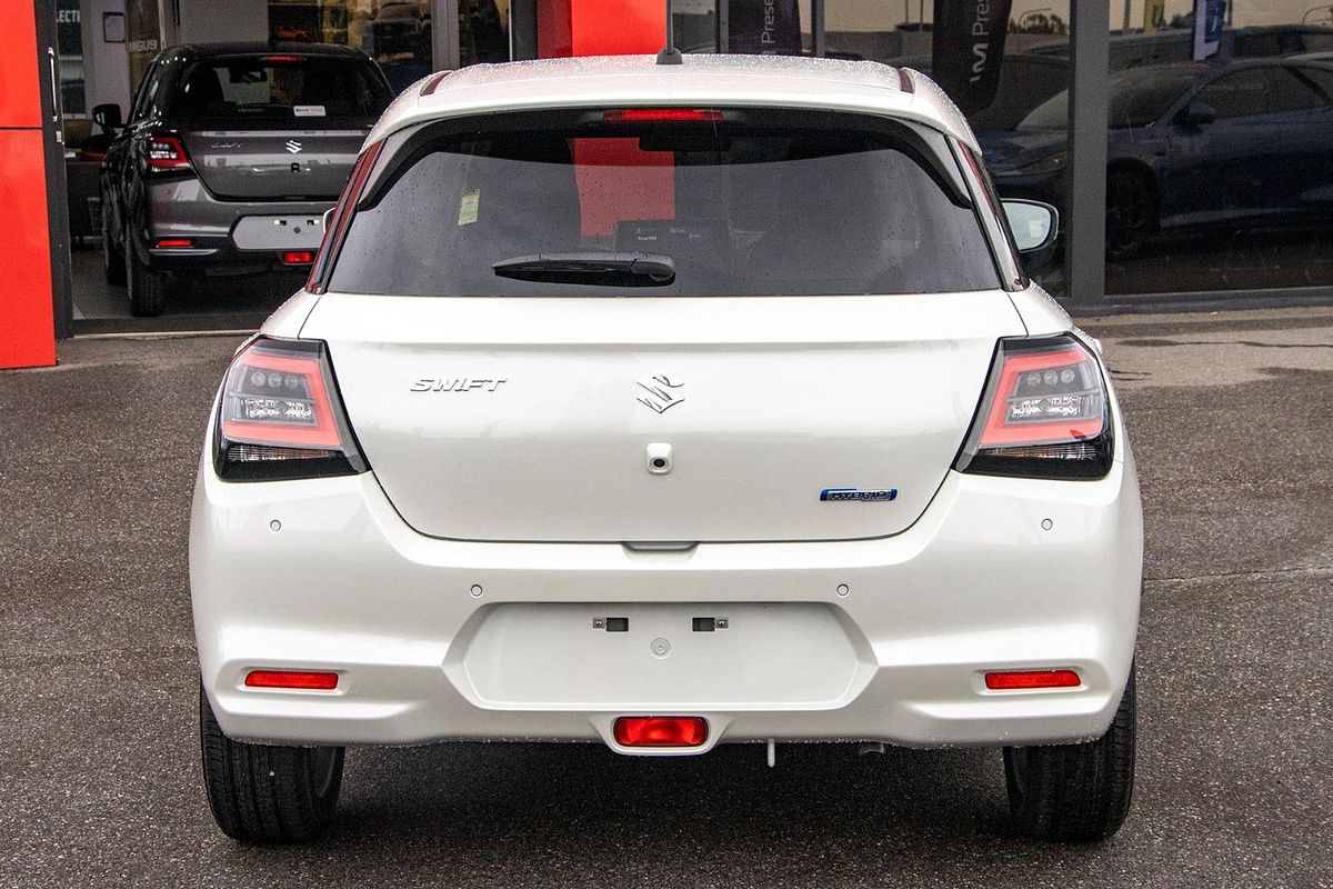 2025 Suzuki Swift Hybrid GLX UZ