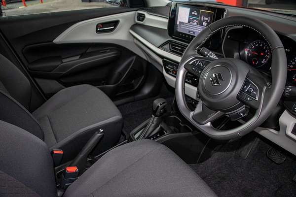 2024 Suzuki Swift Hybrid Plus UZ