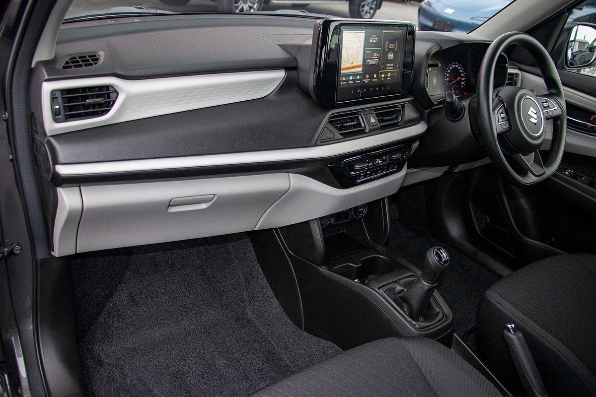 2025 Suzuki Swift Hybrid UZ