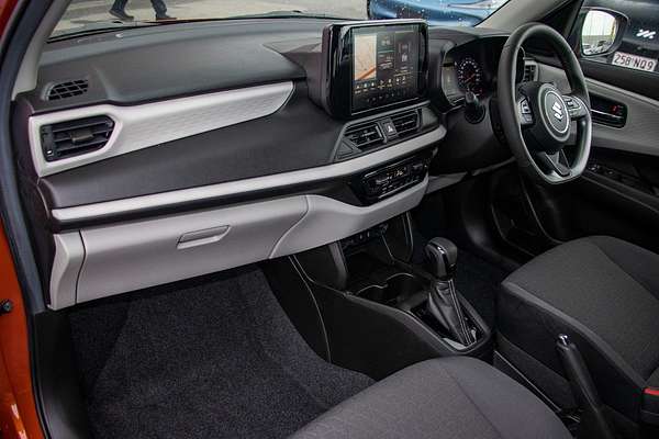 2024 Suzuki Swift Hybrid Plus UZ