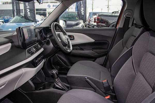 2024 Suzuki Swift Hybrid Plus UZ