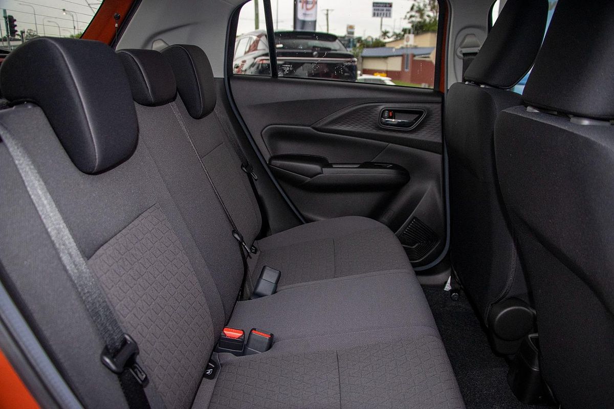 2024 Suzuki Swift Hybrid Plus UZ