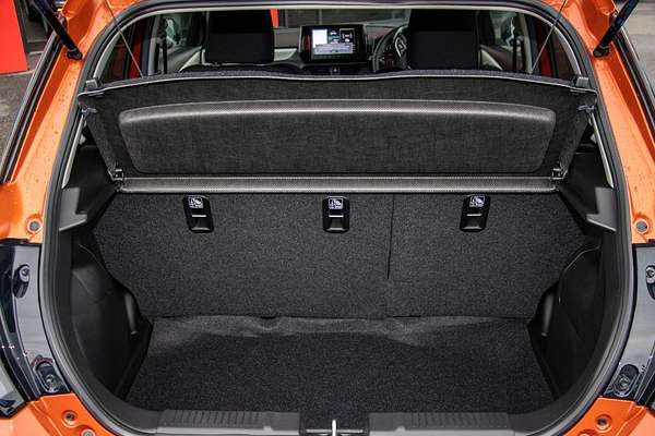 2024 Suzuki Swift Hybrid Plus UZ