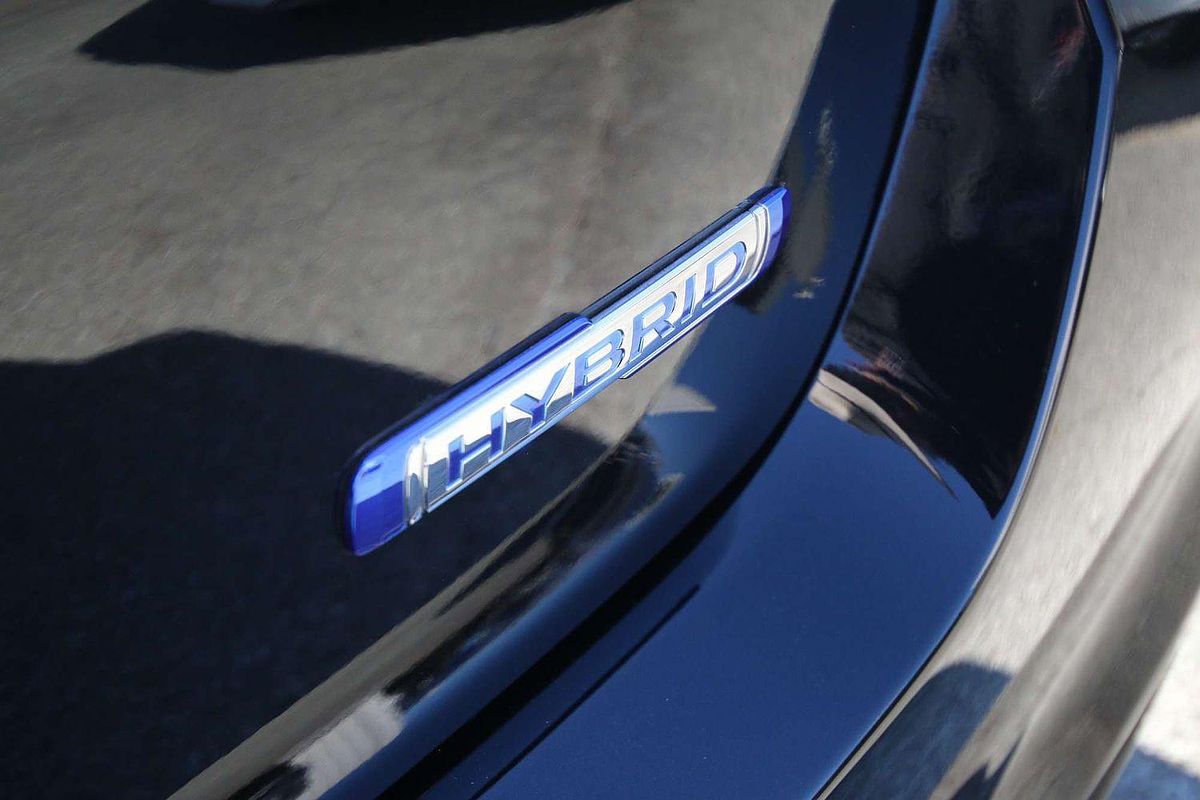 2024 Suzuki Swift Hybrid Plus UZ