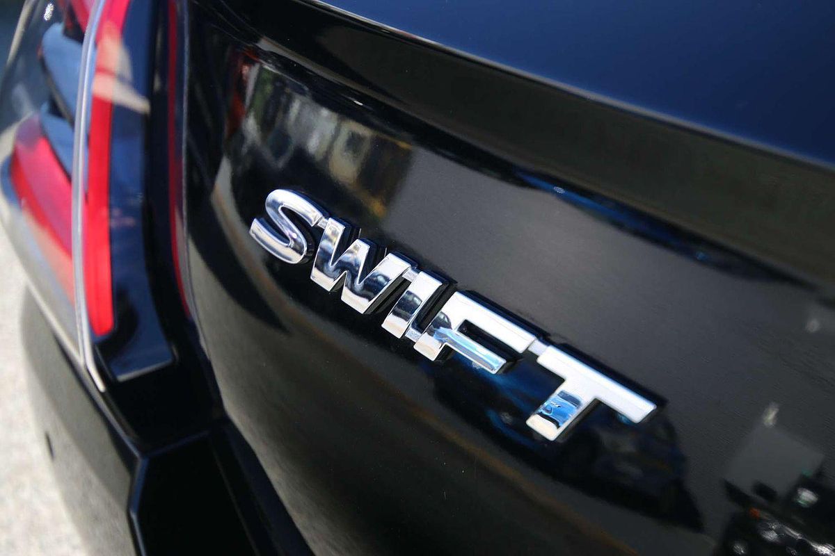 2024 Suzuki Swift Hybrid Plus UZ