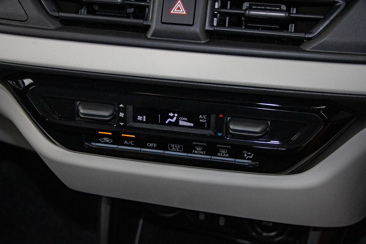 2024 Suzuki Swift Hybrid Plus UZ