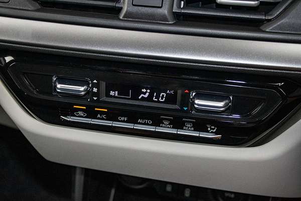 2025 Suzuki Swift Hybrid GLX UZ