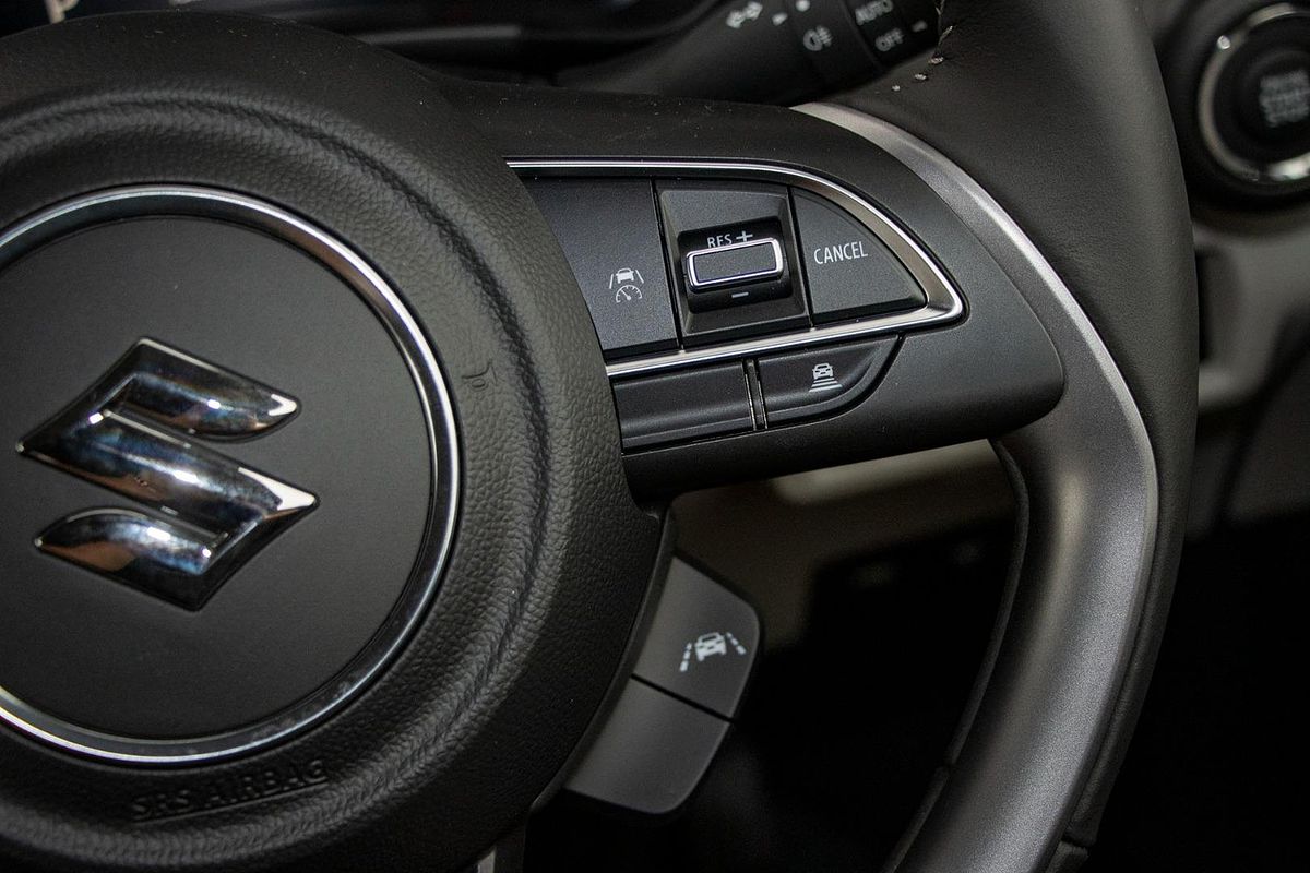 2024 Suzuki Swift Hybrid Plus UZ