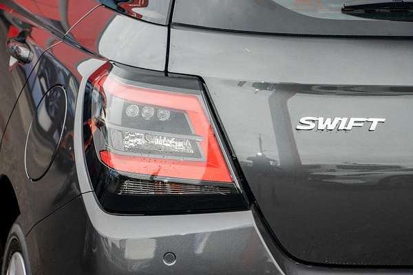 2025 Suzuki Swift Hybrid UZ