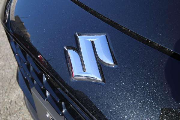 2024 Suzuki Swift Hybrid Plus UZ
