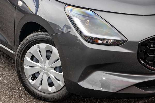 2025 Suzuki Swift Hybrid UZ