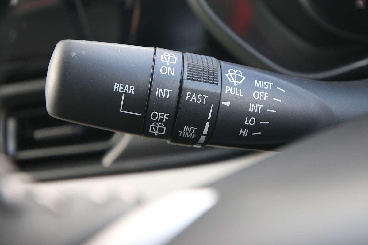 2024 Suzuki Swift Hybrid Plus UZ