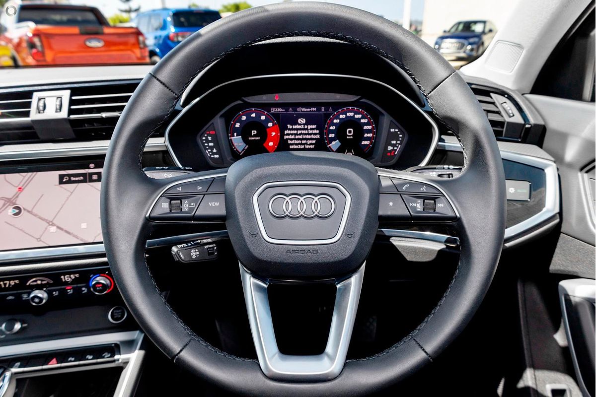 2025 Audi Q3 35 TFSI S line edition F3