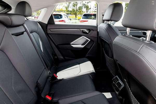 2025 Audi Q3 35 TFSI S line edition F3