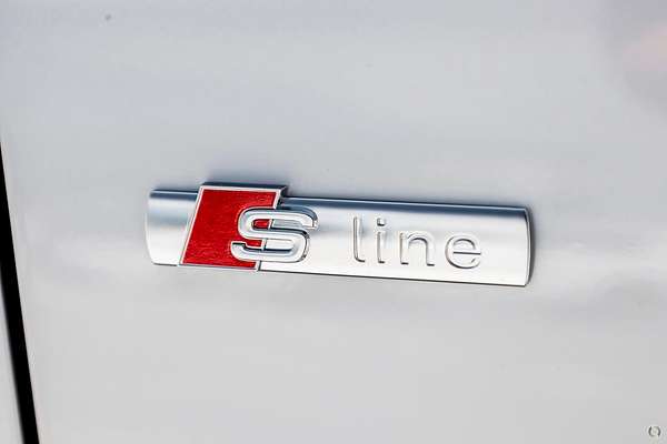 2025 Audi Q3 35 TFSI S line edition F3