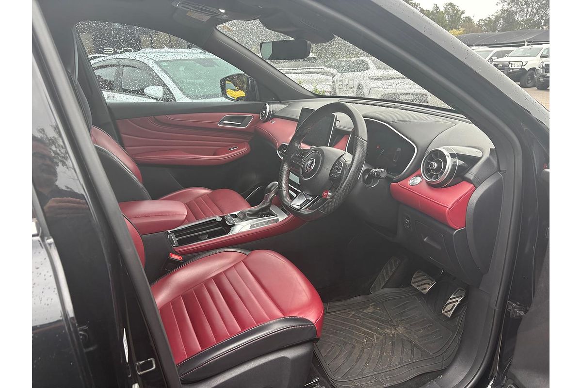 2021 MG HS Essence SAS23