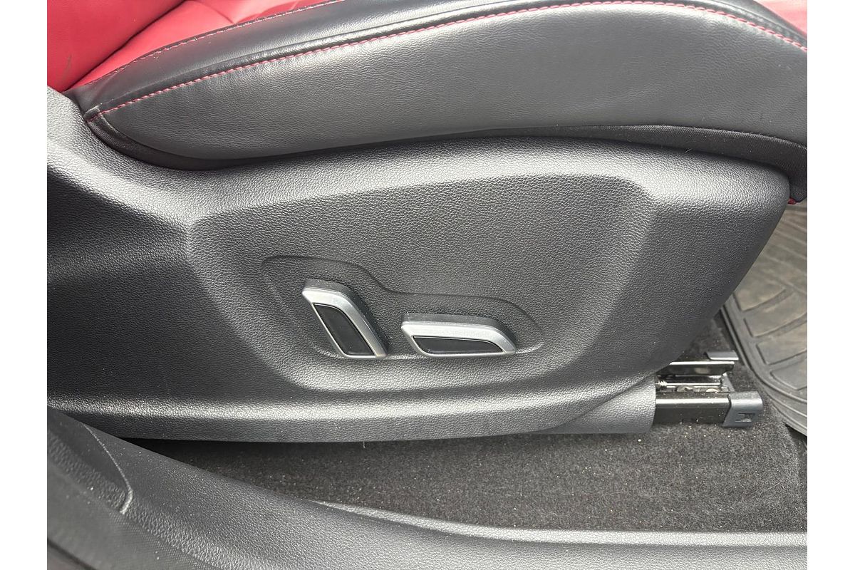 2021 MG HS Essence SAS23