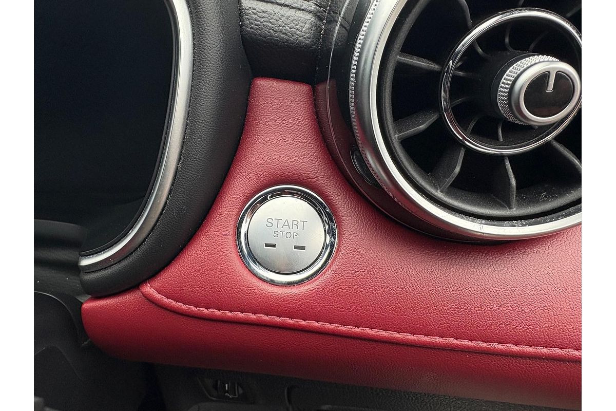 2021 MG HS Essence SAS23