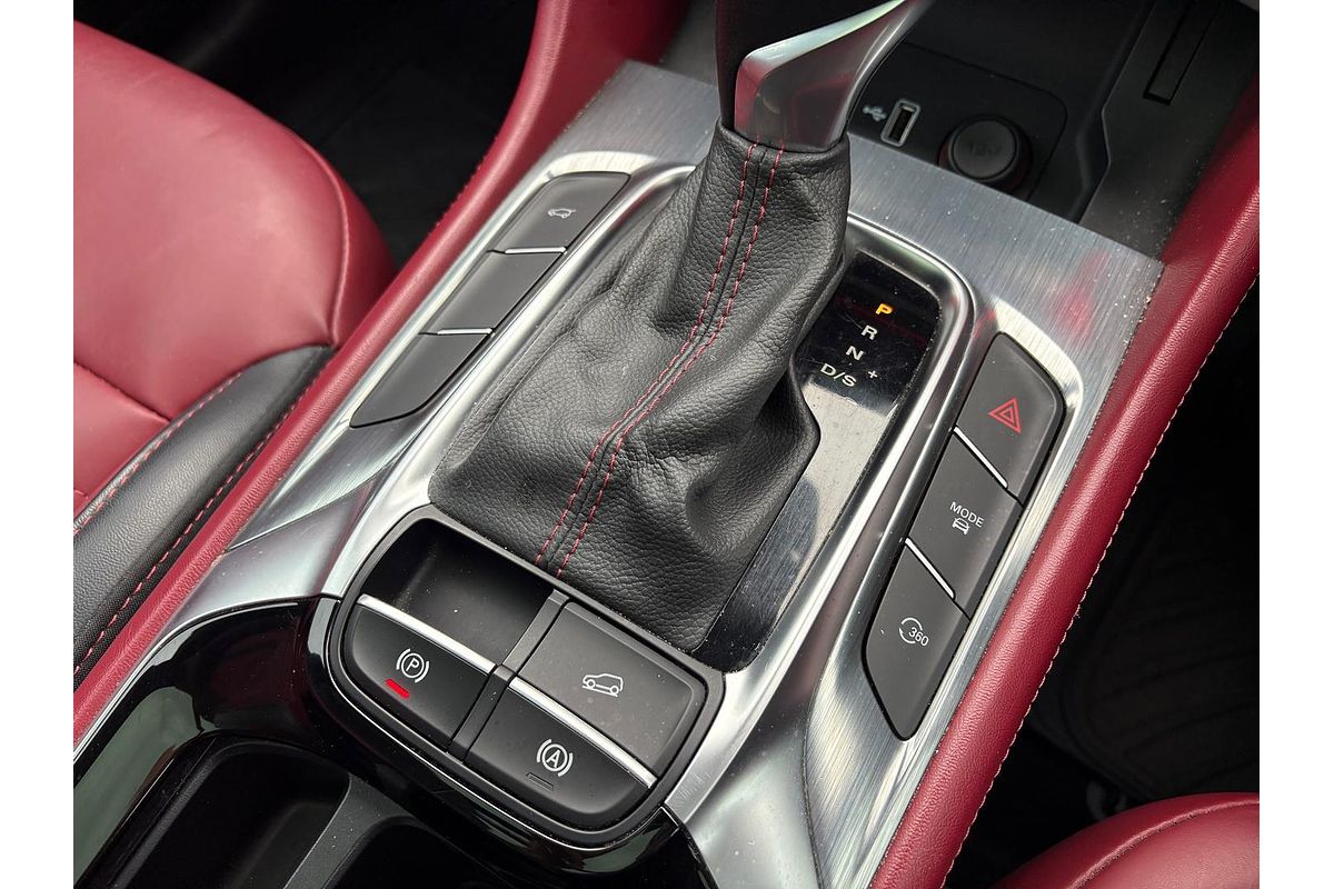 2021 MG HS Essence SAS23