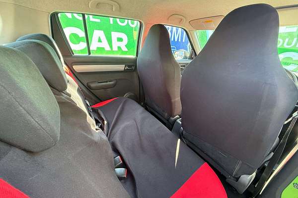 2010 Suzuki Swift RE4 RS415