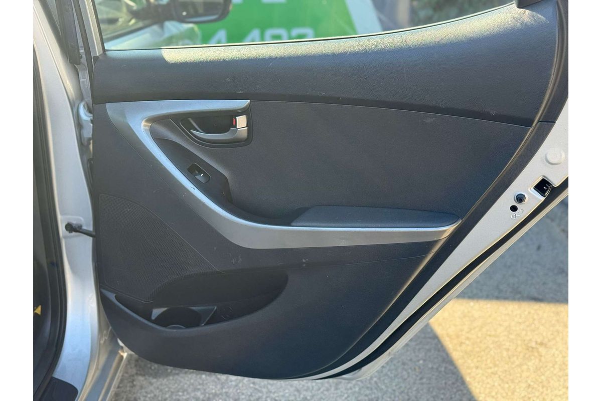 2013 Hyundai Elantra Active MD2