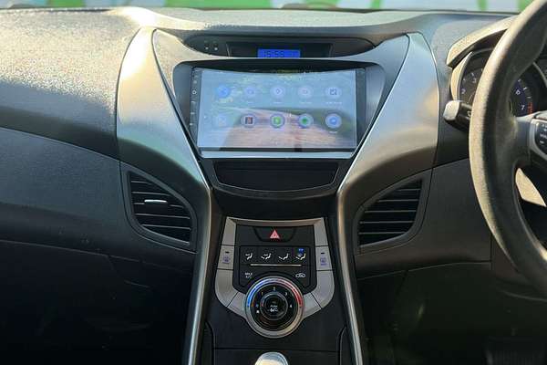 2013 Hyundai Elantra Active MD2
