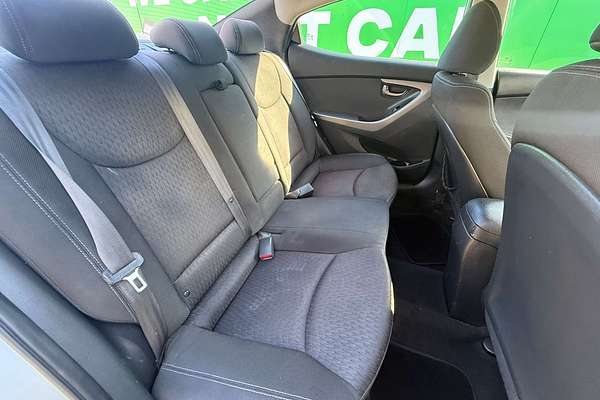 2013 Hyundai Elantra Active MD2