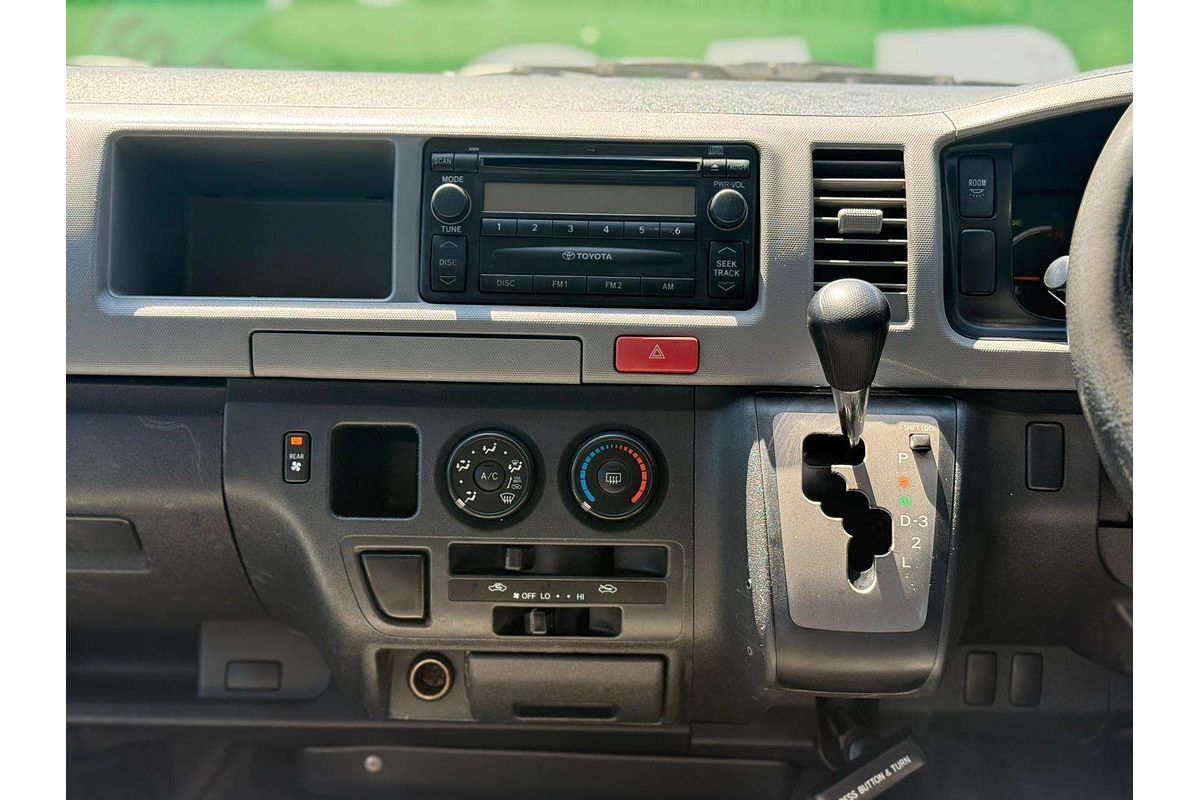 2006 Toyota Hiace Commuter KDH222R ELWB High Roof