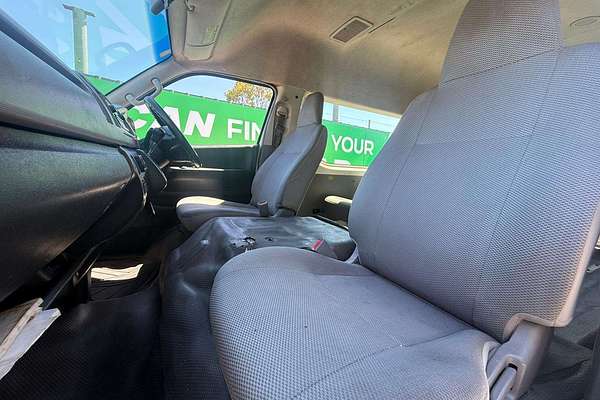 2006 Toyota Hiace Commuter KDH222R ELWB High Roof