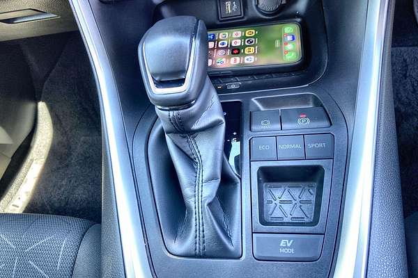 2024 Toyota RAV4 GXL AXAH52R