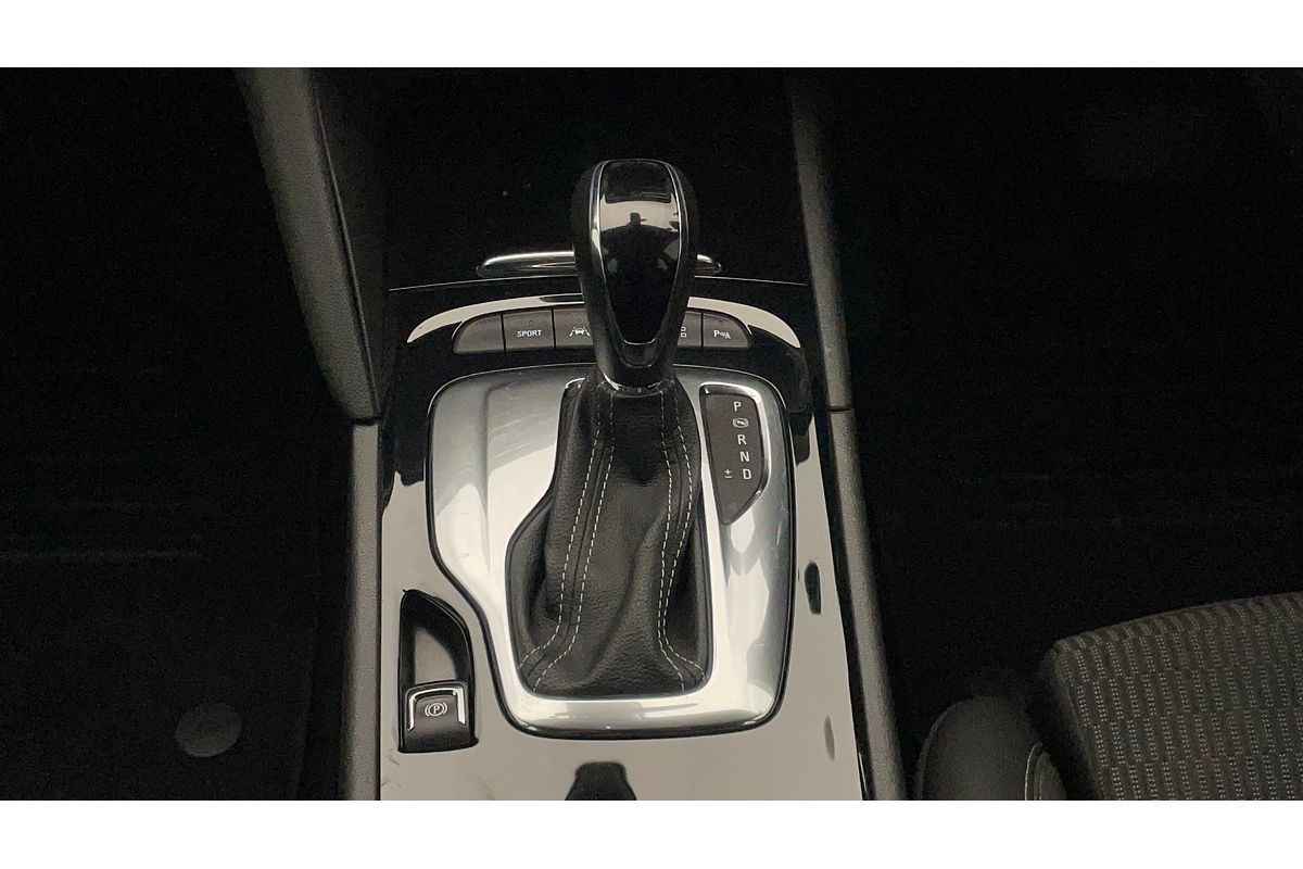 2018 Holden Commodore RS ZB