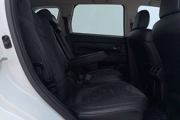 2020 Mitsubishi Outlander LS ZL