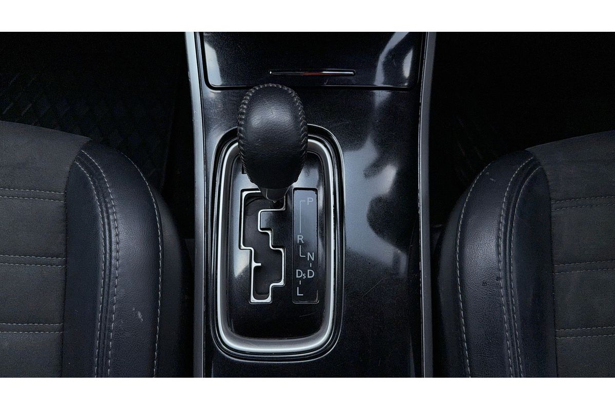 2020 Mitsubishi Outlander LS ZL