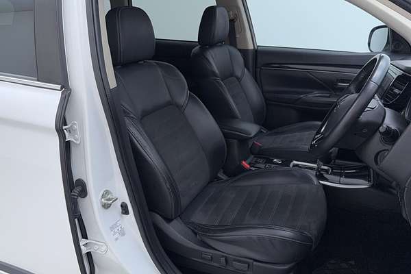 2020 Mitsubishi Outlander LS ZL