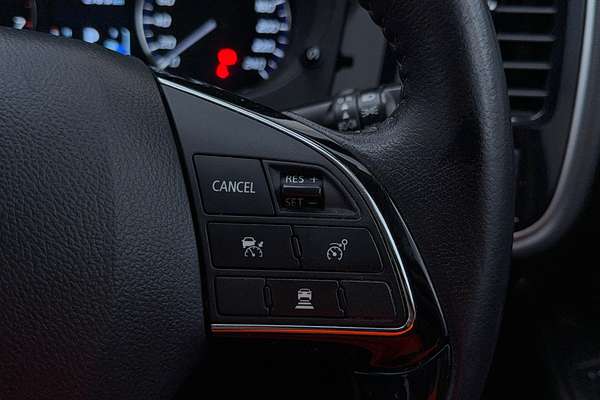 2020 Mitsubishi Outlander LS ZL