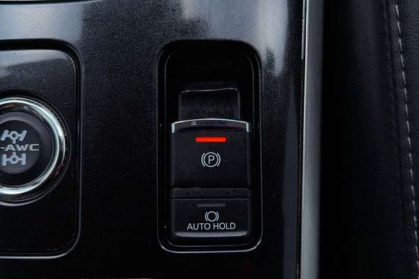 2020 Mitsubishi Outlander LS ZL