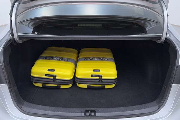 2020 Toyota Corolla SX Hybrid ZWE211R