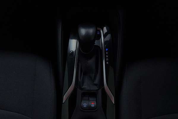 2020 Toyota Corolla SX Hybrid ZWE211R